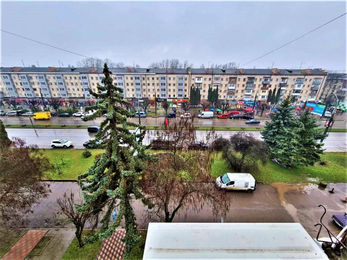82-Avenue Apartment Chernivtsi Exterior foto